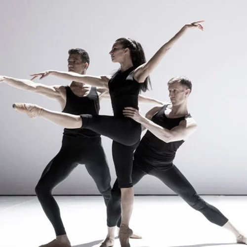 Ο χορός γιορτάζει με 6 παραστάσεις σε Στέγη και Νέα Λυρική Σκηνή