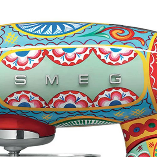 Dolce & Gabanna: Το διάσημο Ιταλικό Σχεδιαστικό δίδυμο λανσάρει μια σειρά με μικροσυσκευές κουζίνας