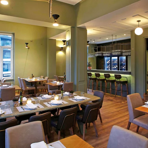 «Μαύροι» ήχοι στο «Balcony»