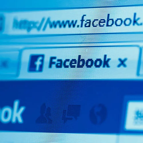 Facebook: κάνε post με... το μυαλό σου