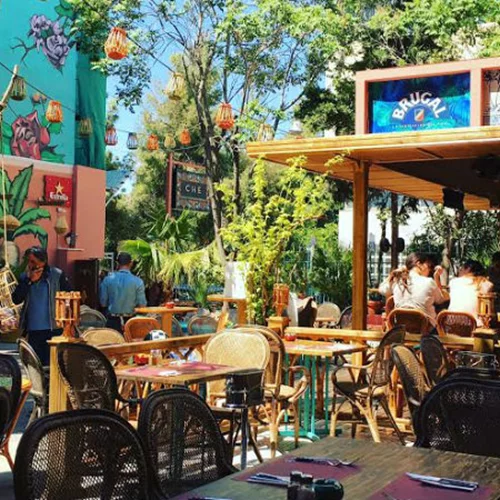 Μια χασιέντα «φύτρωσε» στον Πειραιά