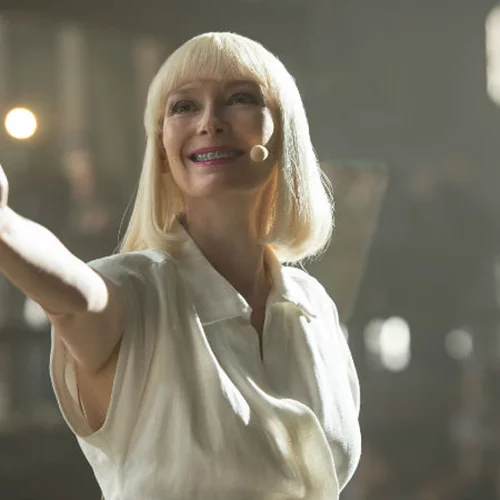 Η Τίλντα Σουίντον έχει κάτι να σας πει