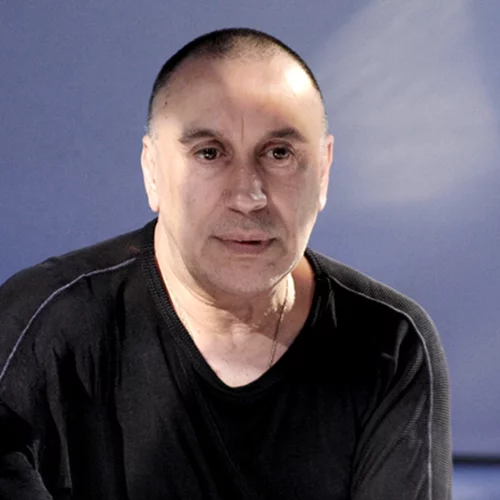 Κοραής Δαμάτης: «Κάθε είδους εξουσία μοιάζει με ένα παμφάγο που συντηρείται καταβροχθίζοντας»