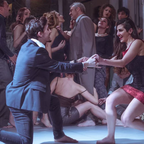 Ο έρω(ν)τας ανθεί την άνοιξη