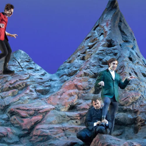 Τα... είδαμε όλα στην πρεμιέρα της «Οπερέττας»