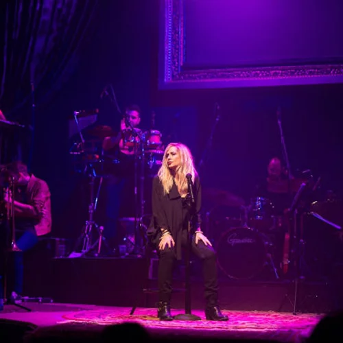 Η Άννα Βίσση βάζει τα καλοκαιρινά της