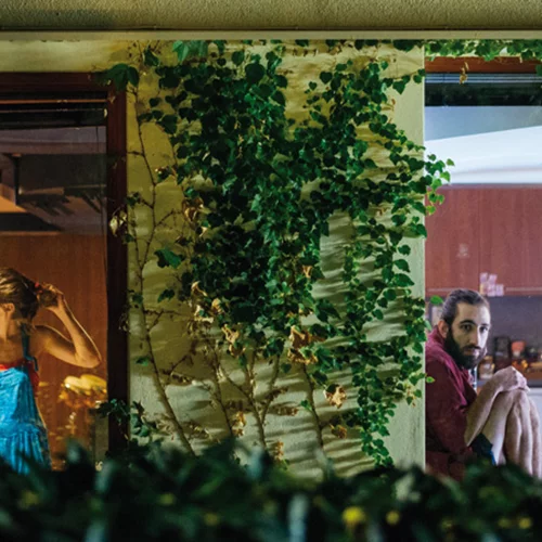 Μια κουβέντα για την (μετα)αγάπη στον κήπο του Νίκου Νικολαΐδη