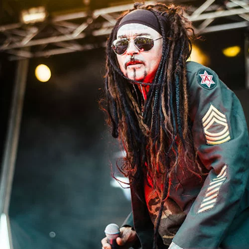 Προθέρμανση για τη συναυλία των Ministry