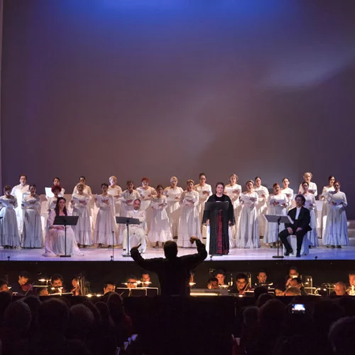 Λυρικές αποκαλύψεις Σαμάρα («Ρέα», «Δεσποινίς ντε Μπελ Ιλ») και αντίο ΕΛΣ στα «Ολύμπια»