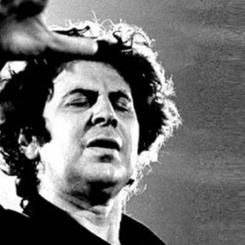 Σαράντα χιλιάδες φωνές για τον Μίκη!