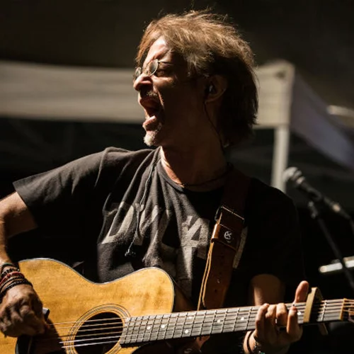 Ο Μίλτος Πασχαλίδης έχει πολλές κακές συνήθειες!