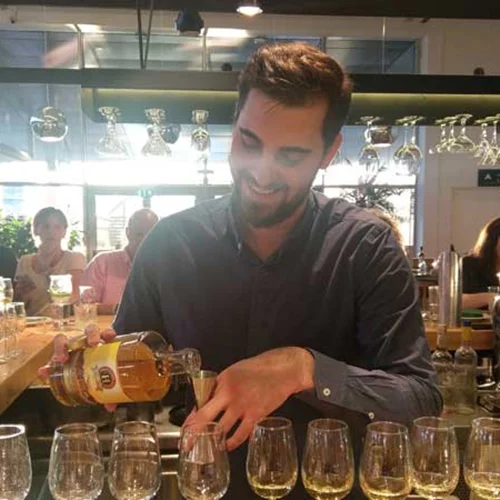 Χρυσή Τετάρτη σε ρυθμούς aperitivo 