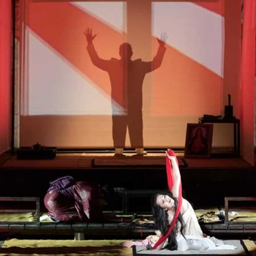 Από τον Πουτσίνι στον Κουνάδη: η ΕΛΣ μεταξύ λαϊκού οπερατικού υπερθεάματος και μοντέρνου μουσικού θεάτρου