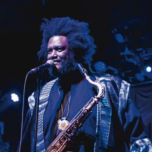 Ο Kamasi Washington ετοιμάζει epic jazz party στο Γκάζι... Όλα όσα πρέπει να ξέρετε γι' αυτόν!