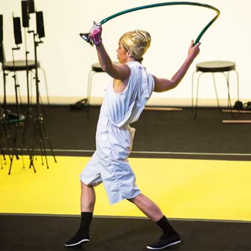 Χορός ακατάλληλος και βακχευμένος