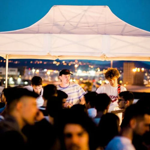 Old school party σε μια θεσσαλονικιώτικη ταράτσα