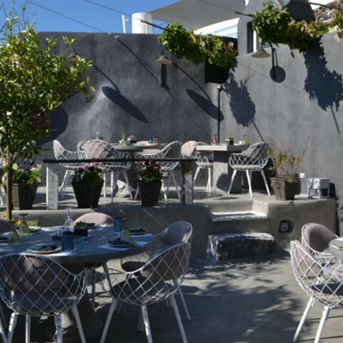 8 αθηναϊκά εστιατόρια που σαλπάρισαν για τα νησιά