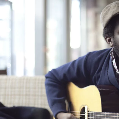 Έρχεται ο Michael Kiwanuka!