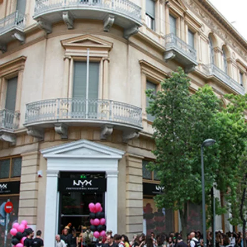 Beauty φαινόμενο: Δείτε πώς το Λος Άντζελες κατεβαίνει Αθήνα 