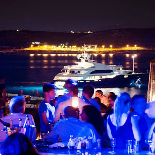 Οι Κυριακές στο «Island» είναι boho