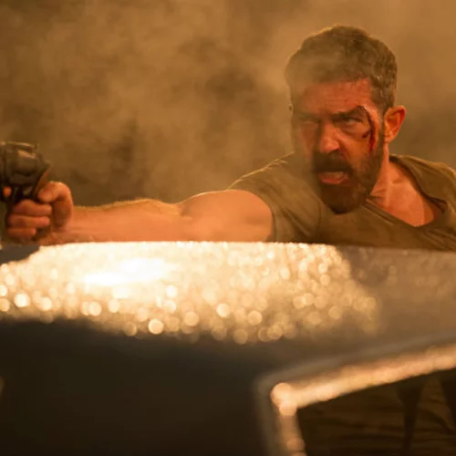 Σε Απόσταση Ασφαλείας