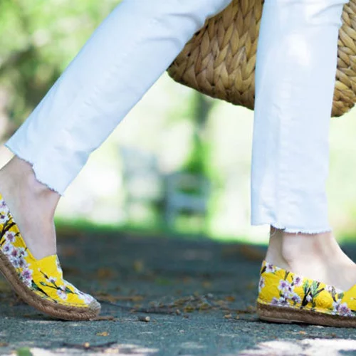 6 Ιδέες για να συνδυάσετε εκ νέου τις espadrilles