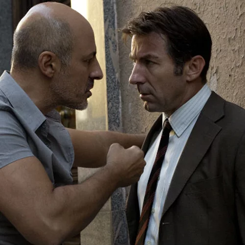 Κανείς δεν Μπορεί να μας Σώσει