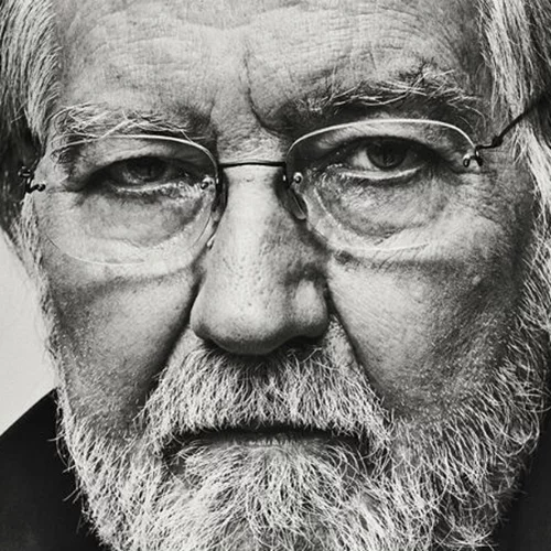 Πέθανε ο Τόμπι Χούπερ, δημιουργός του «Σχιζοφρενή Δολοφόνου με το Πριόνι»