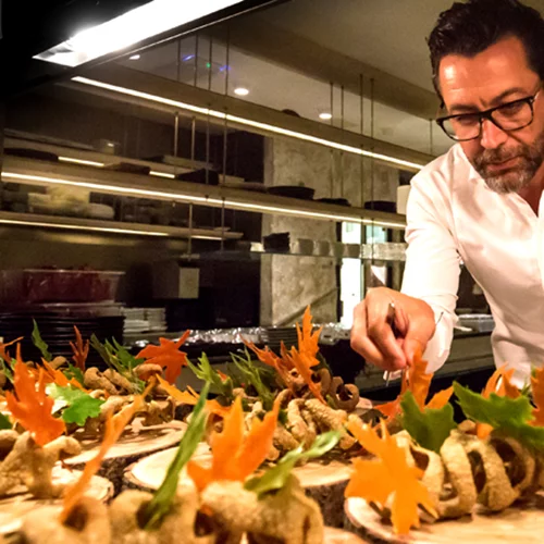 Τριάστερη εμπειρία στη Μύκονο