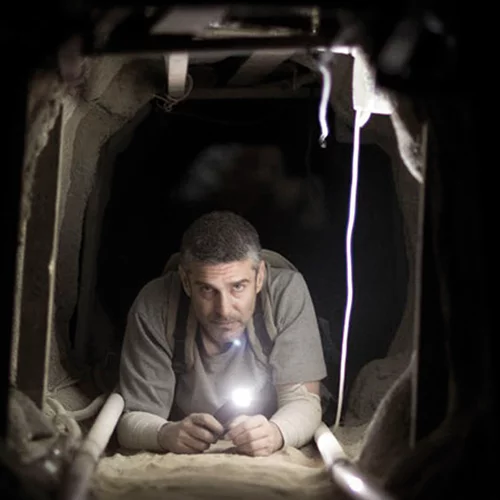 Στο Τέλος του Τούνελ