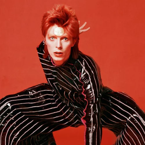 Αφιέρωμα στον Ντέιβιντ Μπόουι από τη Heroes tribute band