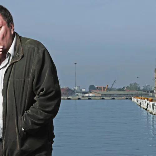 Ο Άκι Καουρισμάκι είναι ξεμέθυστος και δίνει τη συνέντευξη της χρονιάς