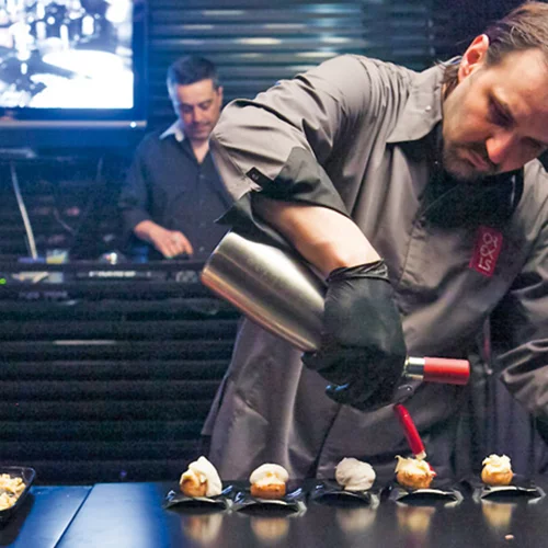 «Trap» + «ΜεΖεν» = νεοελληνικό μπαρ