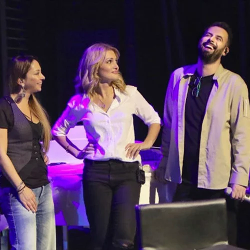 «Ας τραγουδήσουμε λοιπόν!» στην «Ιερά Οδό»