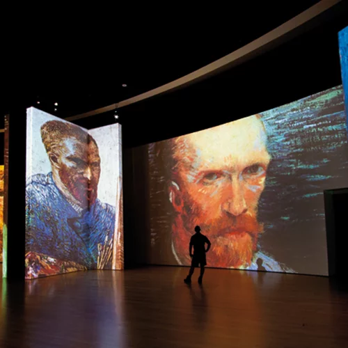 Van Gogh Alive - The experience: το πολυμεσικό υπερθέαμα που μας (ξανα) συστήνει τον μεγάλο εικαστικό με ένα νέο εκθεσιακό μοντέλο