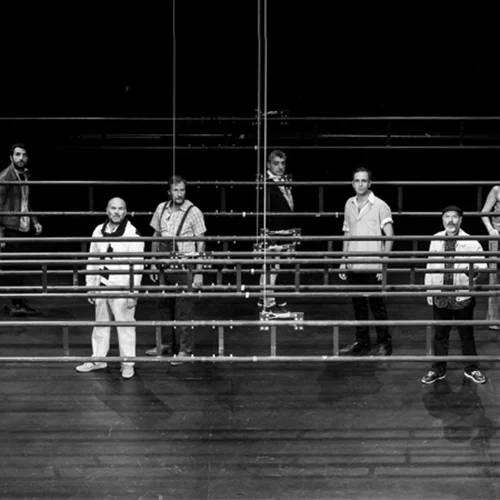 Ο Γιάννης Χουβαρδάς σκηνοθετεί ηθοποιούς που μαγνητίζουν στο «Γλάρο»