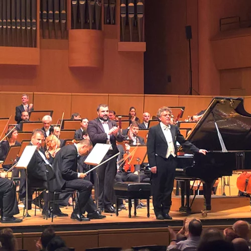 Η ΚΟΑ στο -ρομαντικό- στοιχείο της και σε… φόρμα