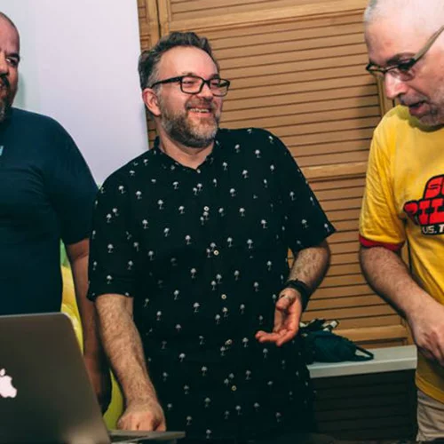 Γίνε συνένοχος σε άλλο ένα ποπ έγκλημα