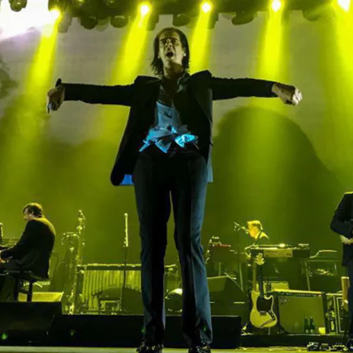 Ο Nick Cave έχει γενέθλια και εμείς θυμόμαστε μερικές από τις αξέχαστες στιγμές του στην Ελλάδα