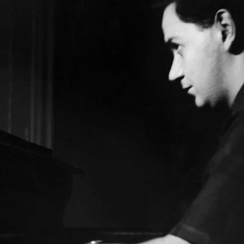 Αφιερωματικό έτος στο Μάνο Χατζιδάκι ανακηρύχθηκε το 2026