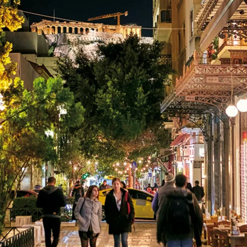 Μια γιορταστική βόλτα στο κέντρο της πόλης που τα έχει όλα!