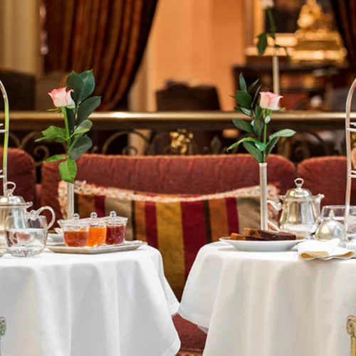 Γιορτινό high tea στη «Μεγάλη Βρεταννία»