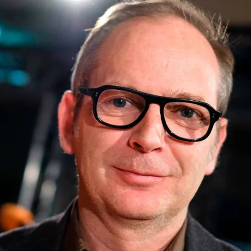 Ετιέν Κομάρ: «Ο Τζάνγκο Ράινχαρντ ήταν ο πρώτος guitar hero»