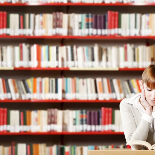 6 νέα βιβλία που πρέπει να διαβάσετε στις γιορτές (μέρος β')