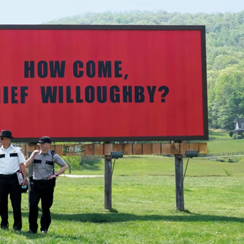 Οι Τρεις Πινακίδες Έξω Από το Έμπινγκ, στο Μιζούρι