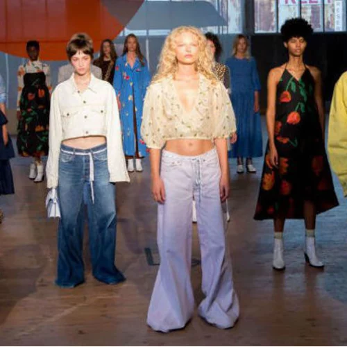 Ganni, Zara, Asos και πολλά ακόμη brands υποστηρίζουν πως θα γίνουν «πράσινα» μέχρι το 2020 