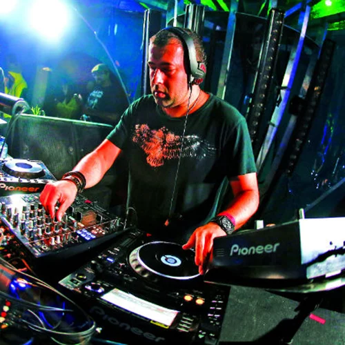 O «βαρόνος της techno» στην Αθήνα