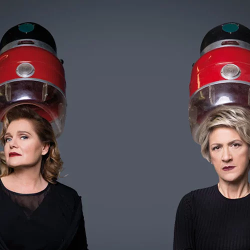 Δυο «Διαβολογυναίκες» στη σκηνή