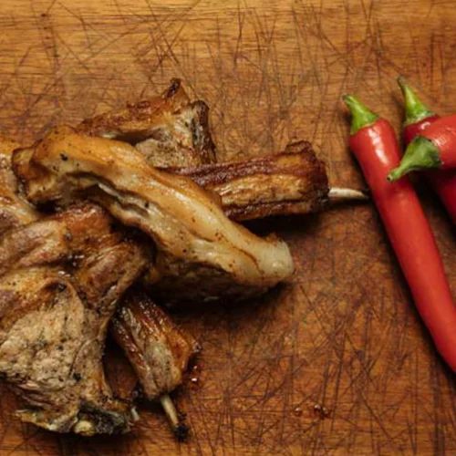 Τσίκνισέ το με Black Angus και σιτεμένο τράγο!