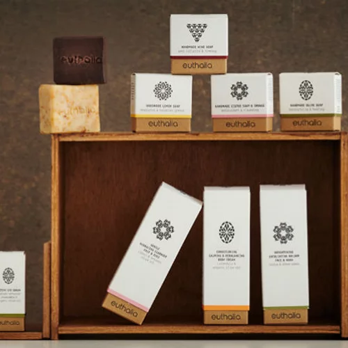 Euthalia Natural Cosmetic Values: Η ελληνική εταιρεία καλλυντικών μάς συστήνεται 